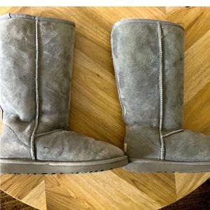 UGG Gray Suede Boots